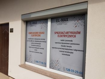 Reklama na witrynie Wrocław, folia piaskowane szkło, mrożone szkło, One Way Vision, OWV, folia pełna z nadrukiem